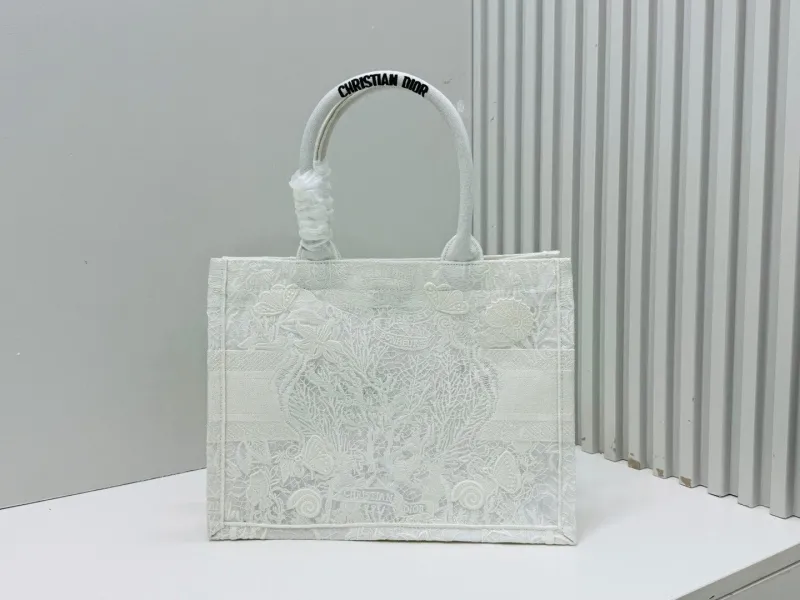 Dior Shopping Bags-206 - Image 4