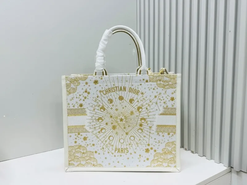 Dior Shopping Bags-211 - Image 4