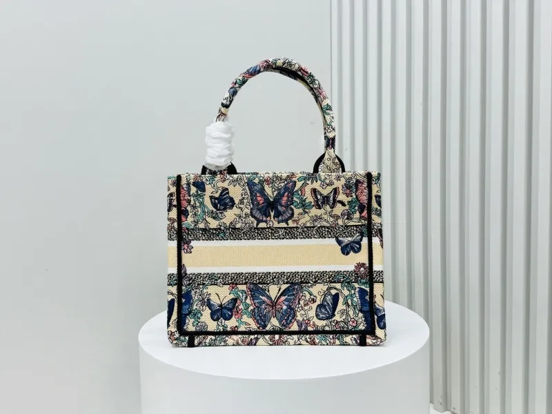 Dior Shopping Bags-219 - Image 4