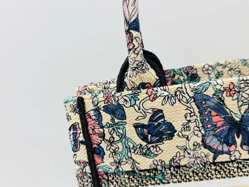 Dior Shopping Bags-219 - Image 5