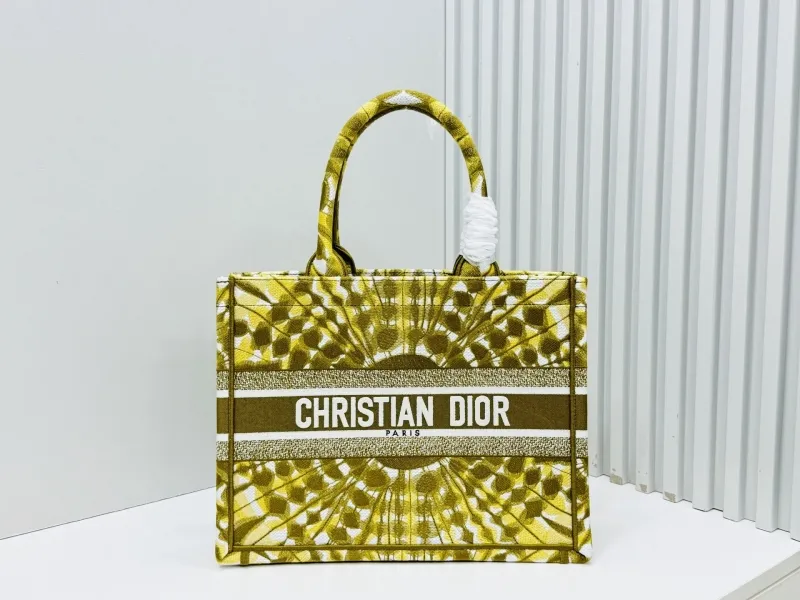 Dior Shopping Bags-231