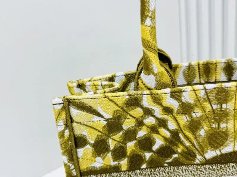 Dior Shopping Bags-231 - Image 5
