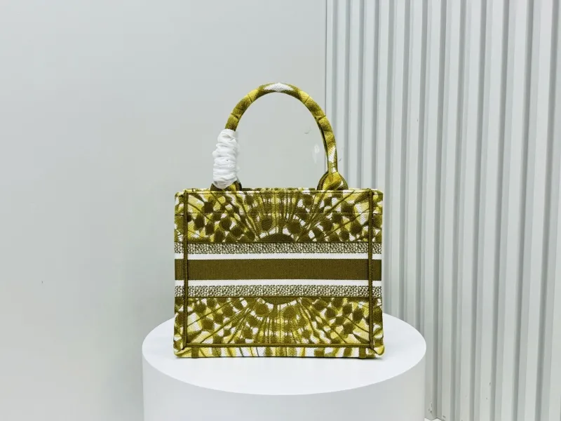 Dior Shopping Bags-232 - Image 4