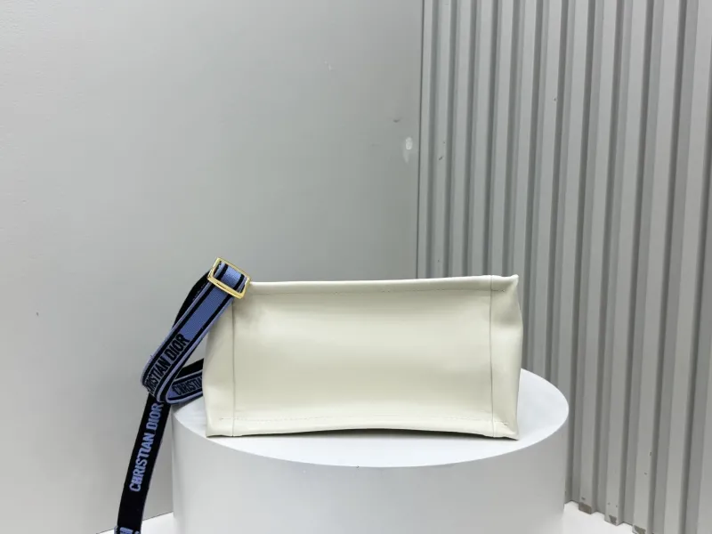 Dior Shopping Bags-237 - Image 8