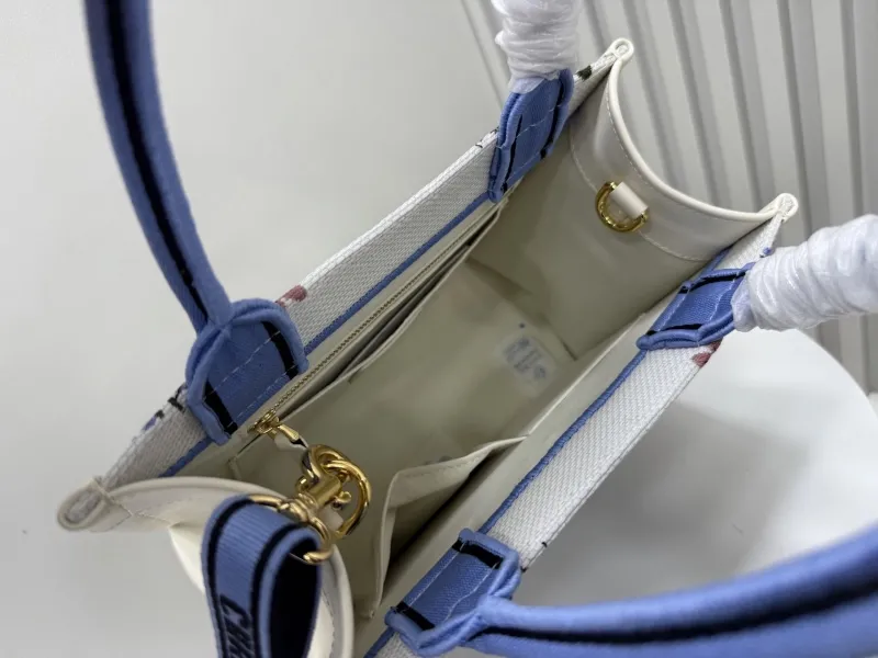 Dior Shopping Bags-237 - Image 9
