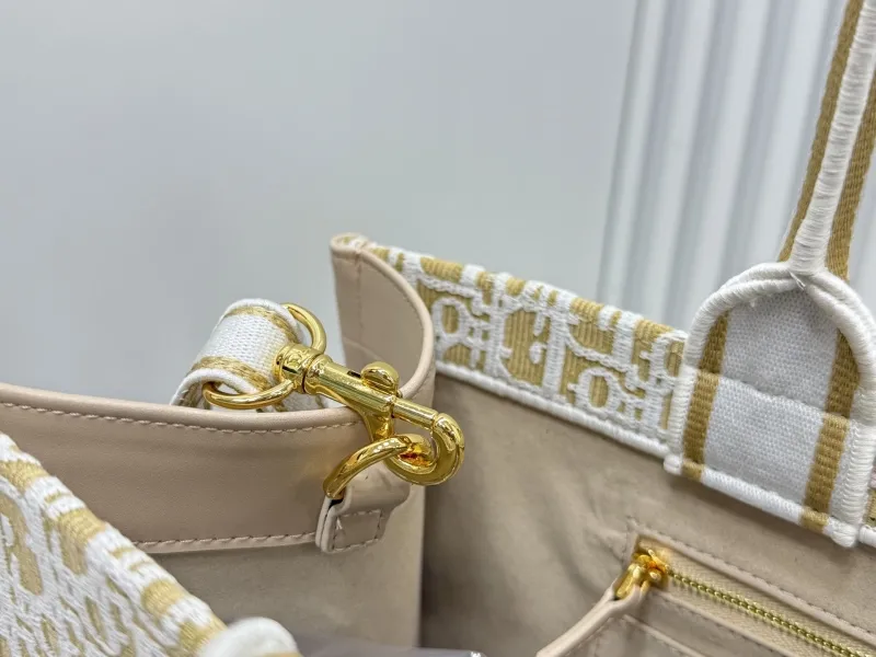 Dior Shopping Bags-238 - Image 5