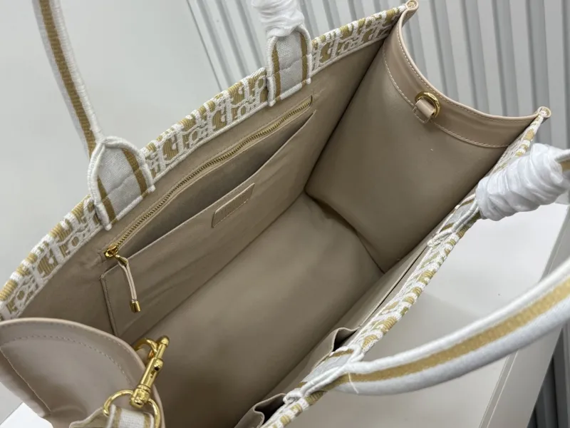 Dior Shopping Bags-238 - Image 6