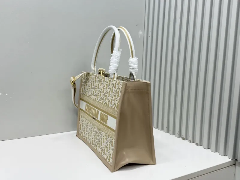 Dior Shopping Bags-239 - Image 3