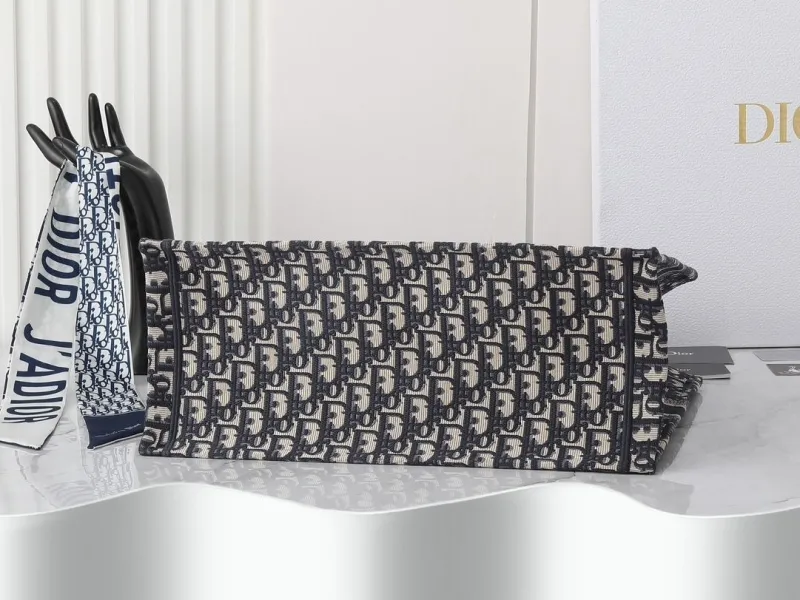Dior Shopping Bags-243 - Image 7
