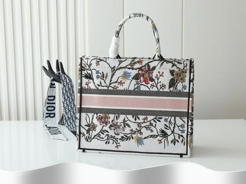 Dior Shopping Bags-247 - Image 3