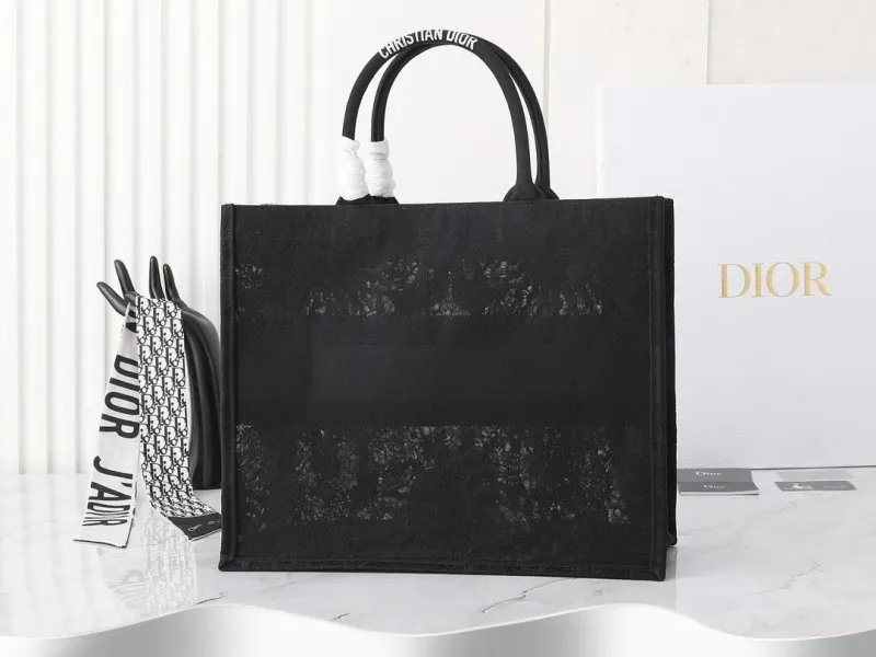 Alternative view of Dior Shopping Bags-267