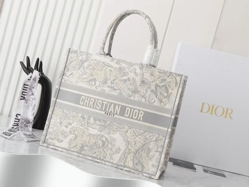 Dior Shopping Bags-277
