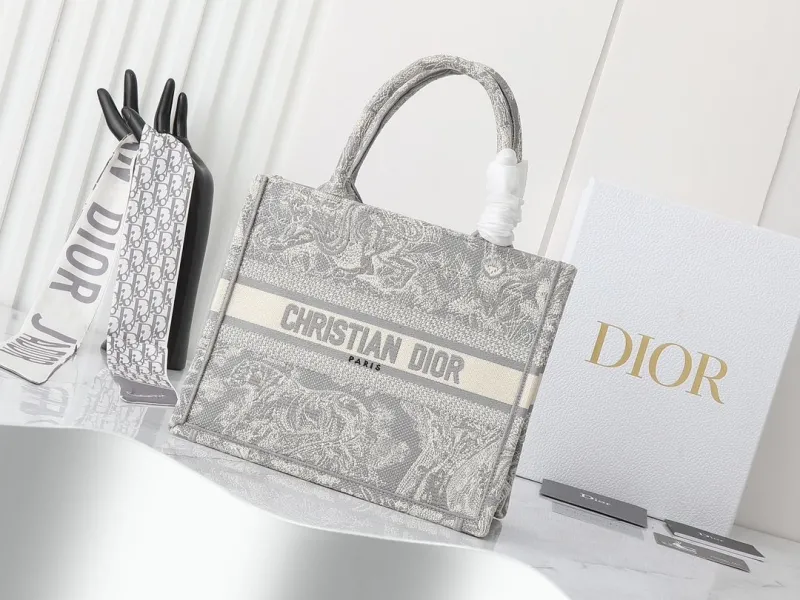 Dior Shopping Bags-286