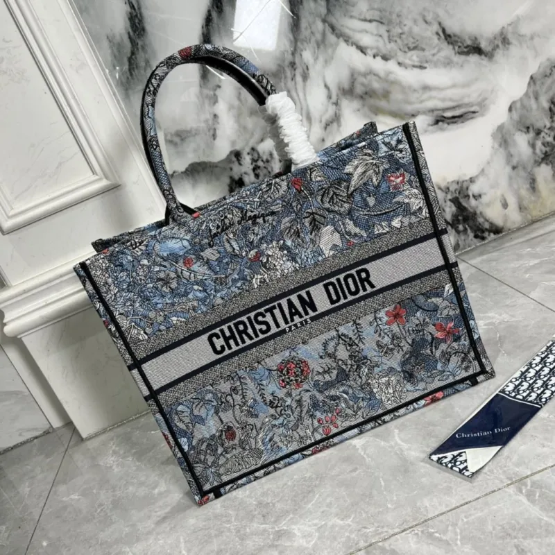 Dior Shopping Bags-290