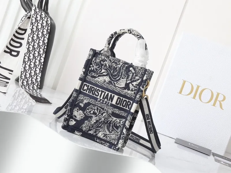 Dior Shopping Bags-295