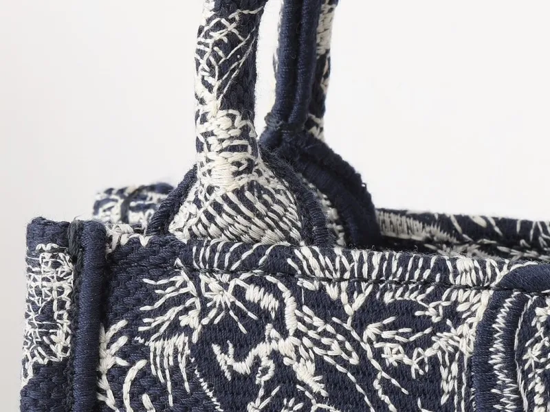 Dior Shopping Bags-295 - Image 4