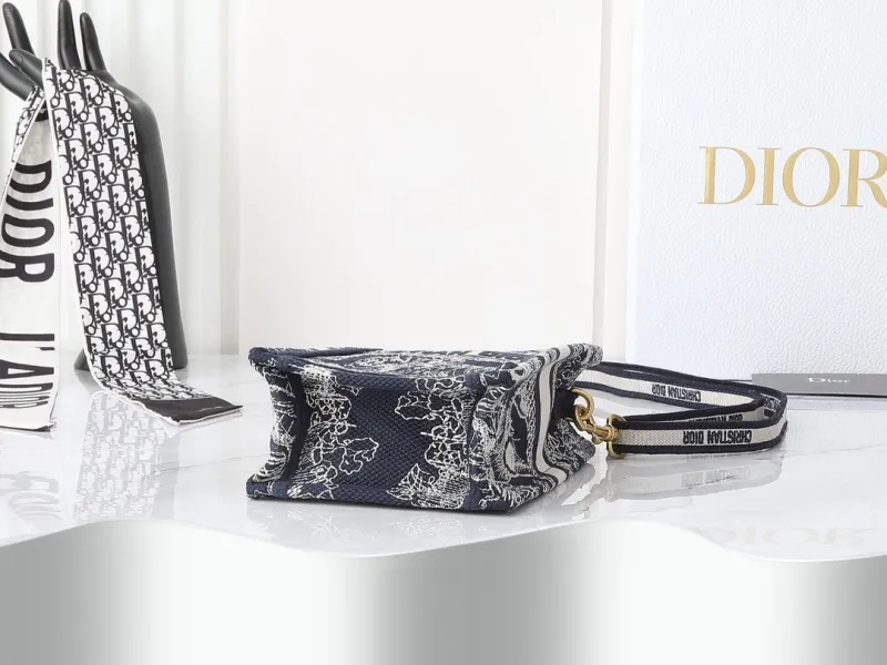 Dior Shopping Bags-295 - Image 7
