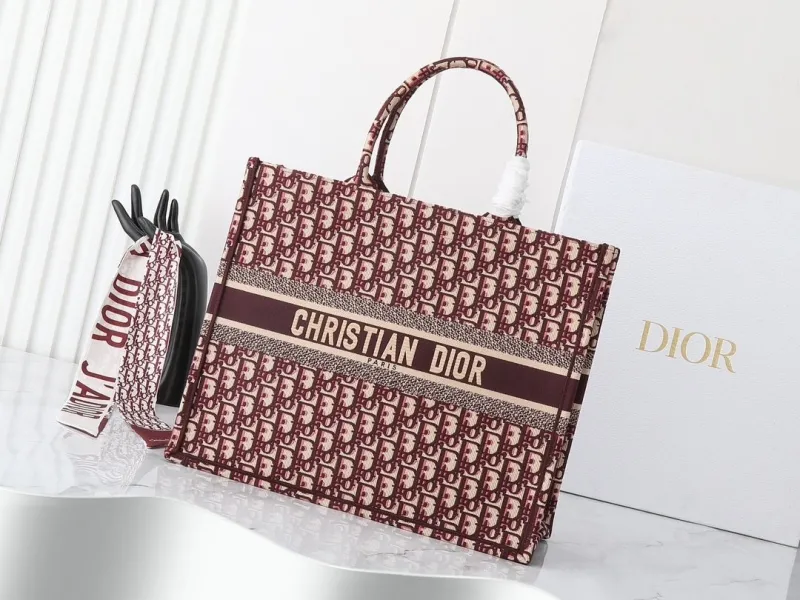 Dior Shopping Bags-296