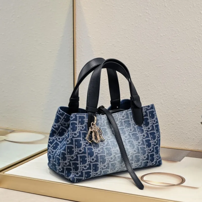 Alternative view of Dior Shopping Bags-297