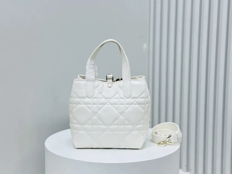 Dior Shopping Bags-302 - Image 4
