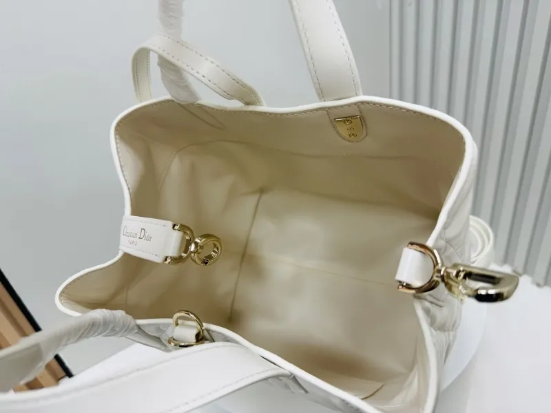 Dior Shopping Bags-303 - Image 9