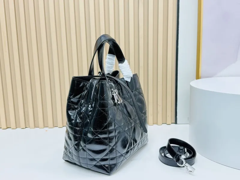 Alternative view of Dior Shopping Bags-309