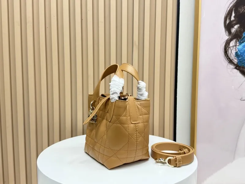 Dior Shopping Bags-312 - Image 3