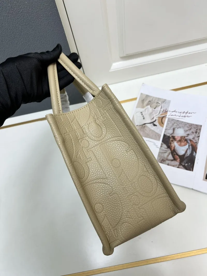 Dior Shopping Bags-325 - Image 8