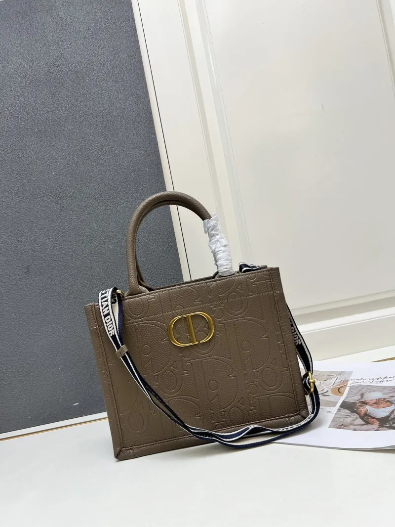 Dior Shopping Bags-326