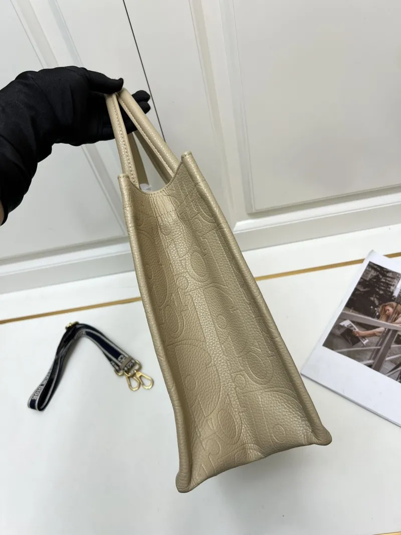 Dior Shopping Bags-328 - Image 7