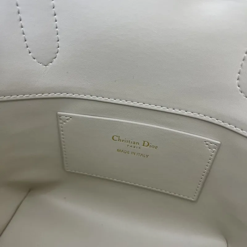 Alternative view of Dior Shopping Bags-338