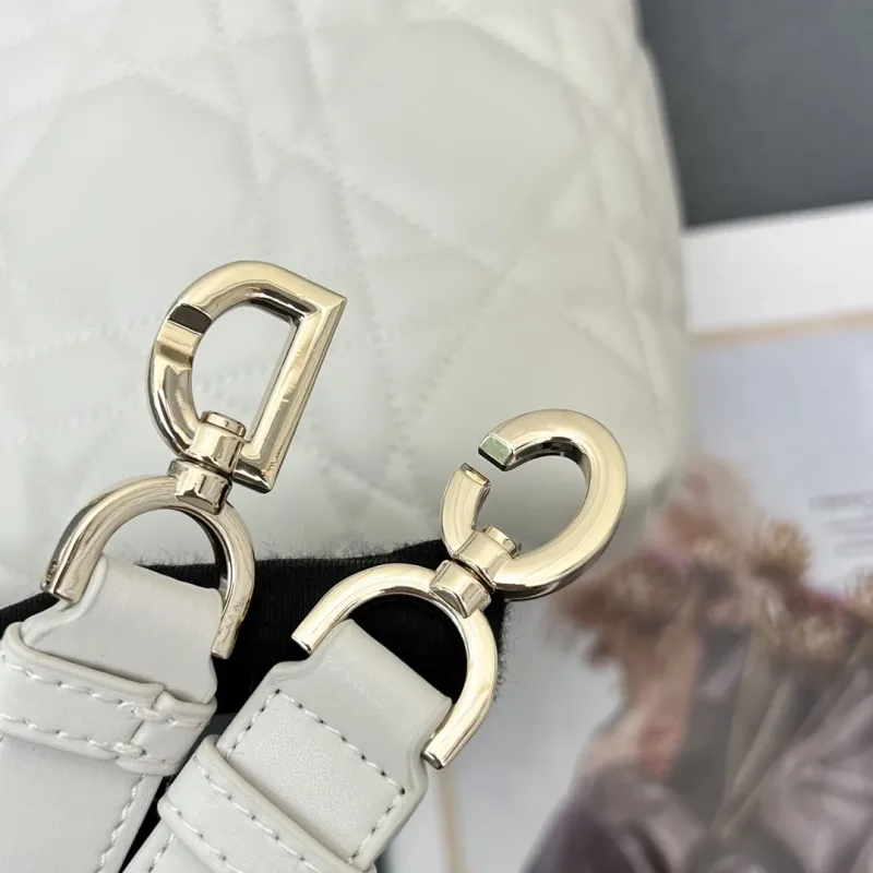Dior Shopping Bags-338 - Image 3
