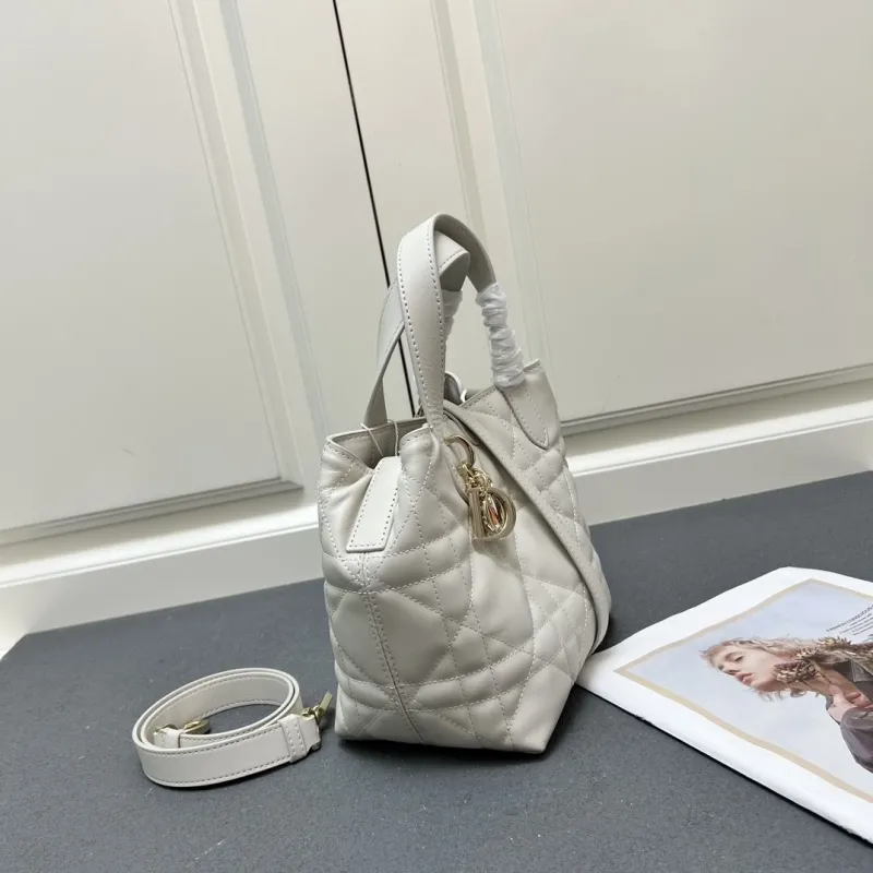 Dior Shopping Bags-338 - Image 6