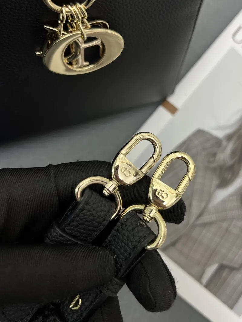 Alternative view of Dior Shopping Bags-348