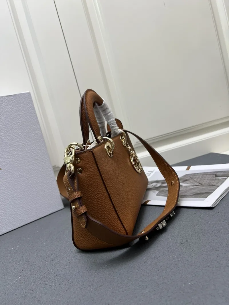 Dior Shopping Bags-352 - Image 4