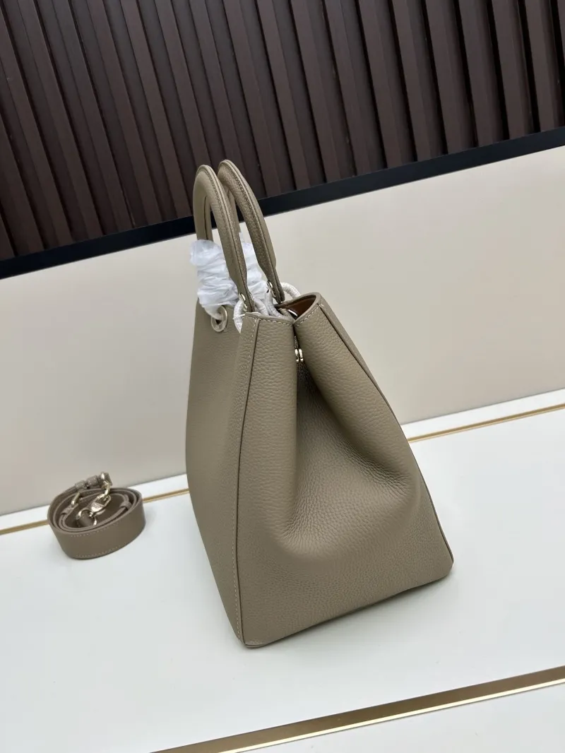 Dior Shopping Bags-357 - Image 3