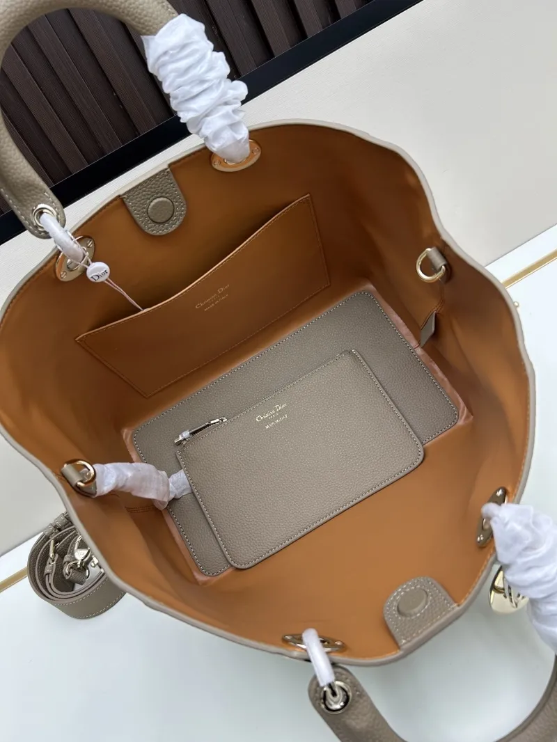 Dior Shopping Bags-357 - Image 7