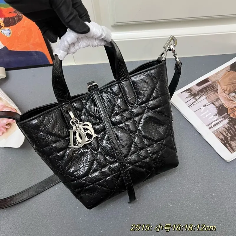 Alternative view of Dior Shopping Bags-362
