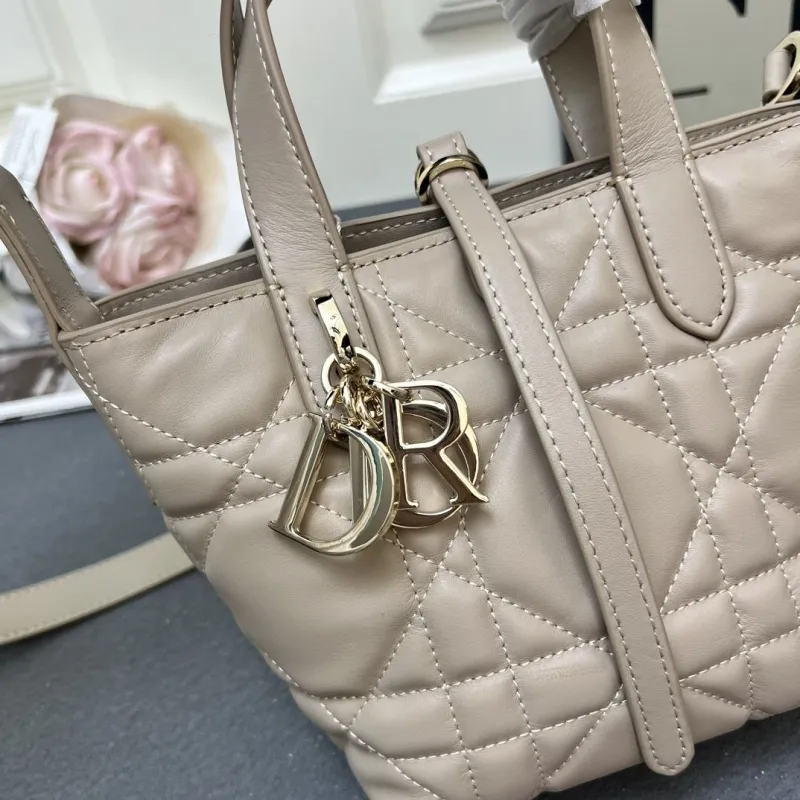 Dior Shopping Bags-365 - Image 5
