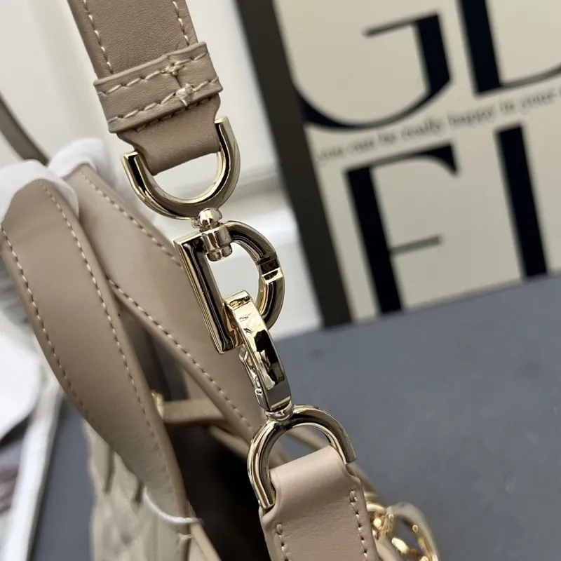 Dior Shopping Bags-365 - Image 6