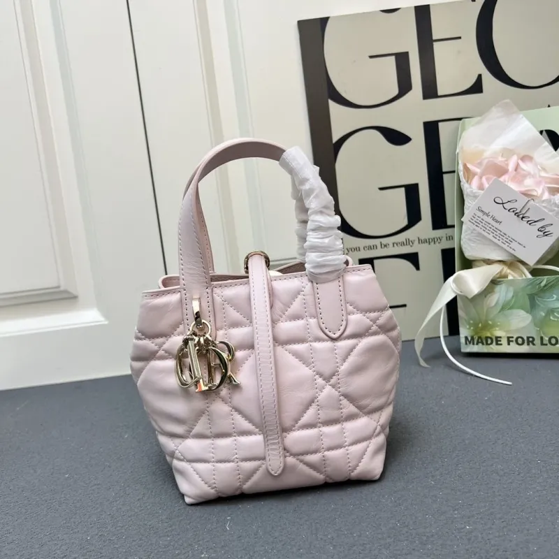 Alternative view of Dior Shopping Bags-367