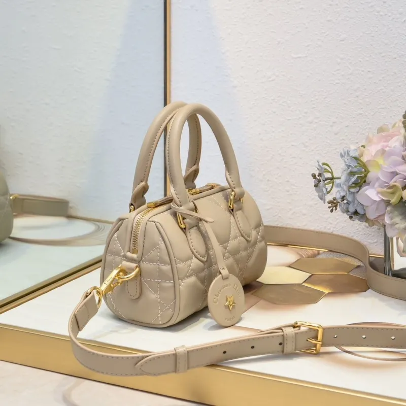 Alternative view of Dior Speedy Bags-9