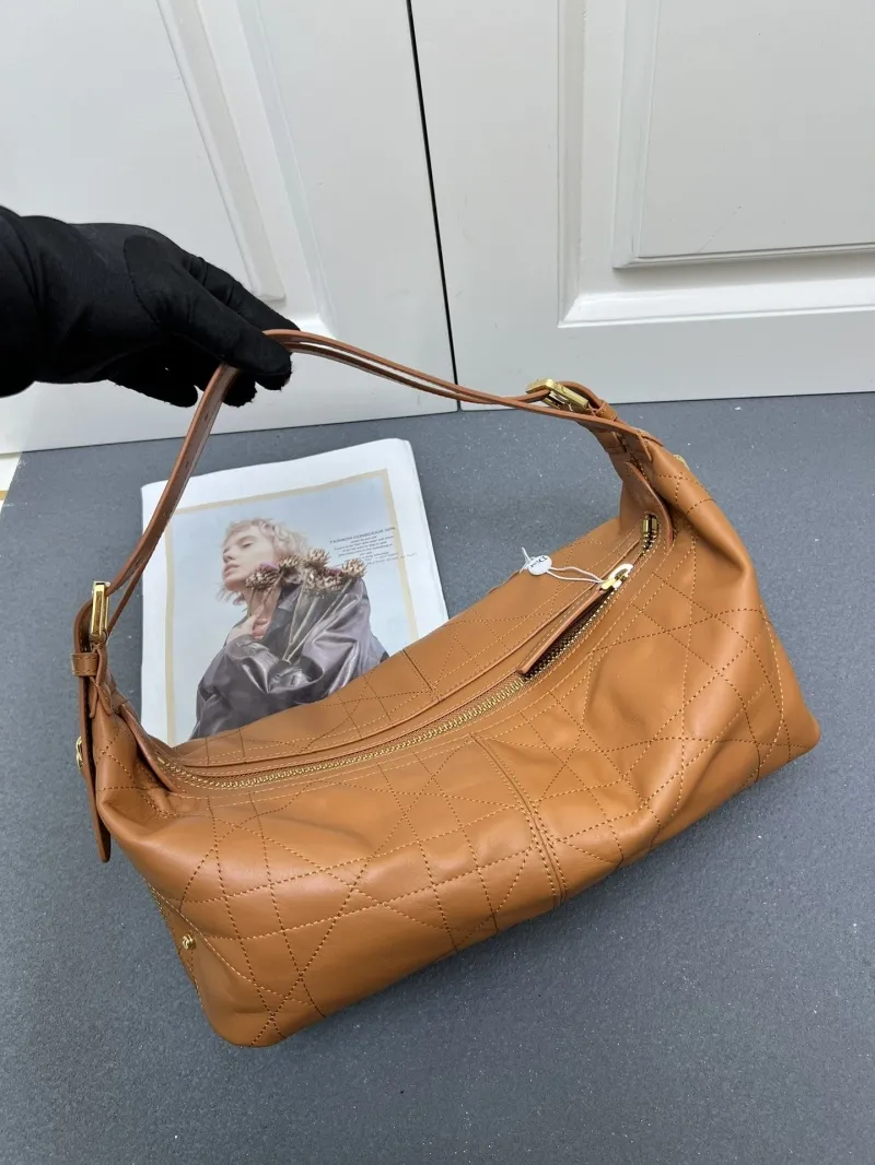Dior Top Handle Bags-91 - Image 4