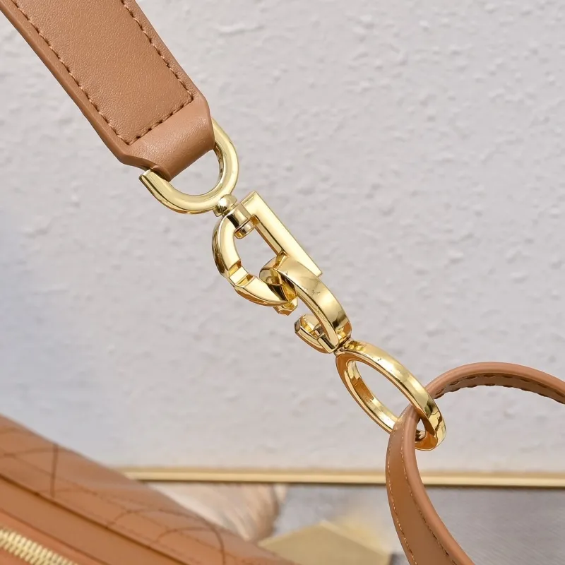 Dior Top Handle Bags-114 - Image 4