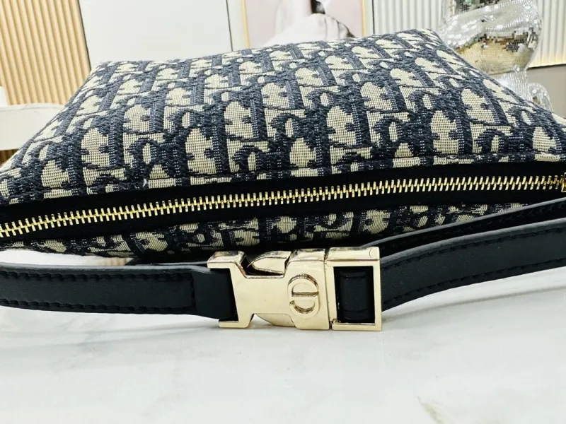 Dior Top Handle Bags-135 - Image 4