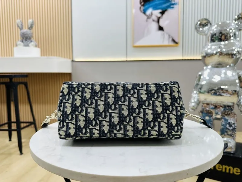 Dior Top Handle Bags-135 - Image 5