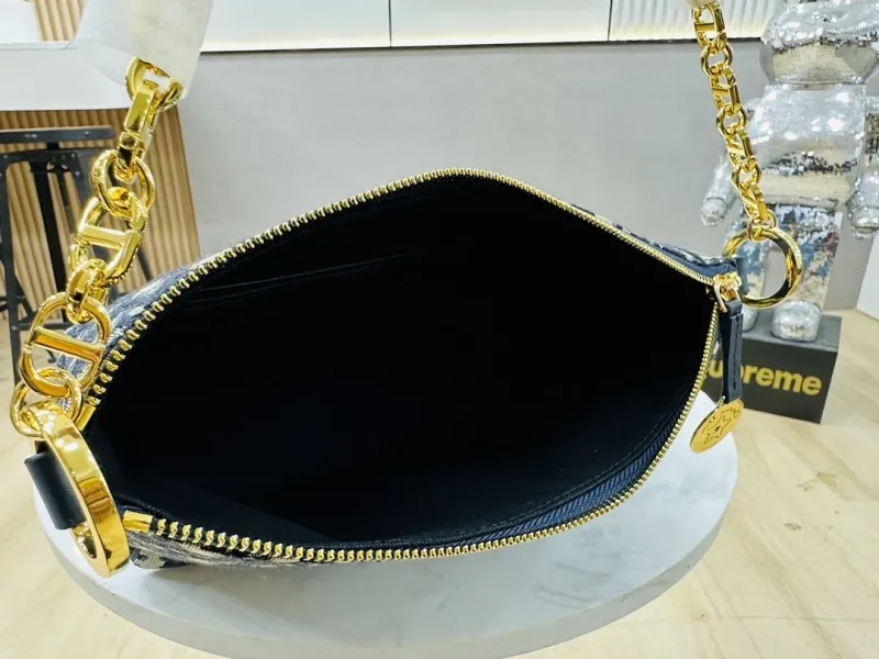 Dior Top Handle Bags-138 - Image 8