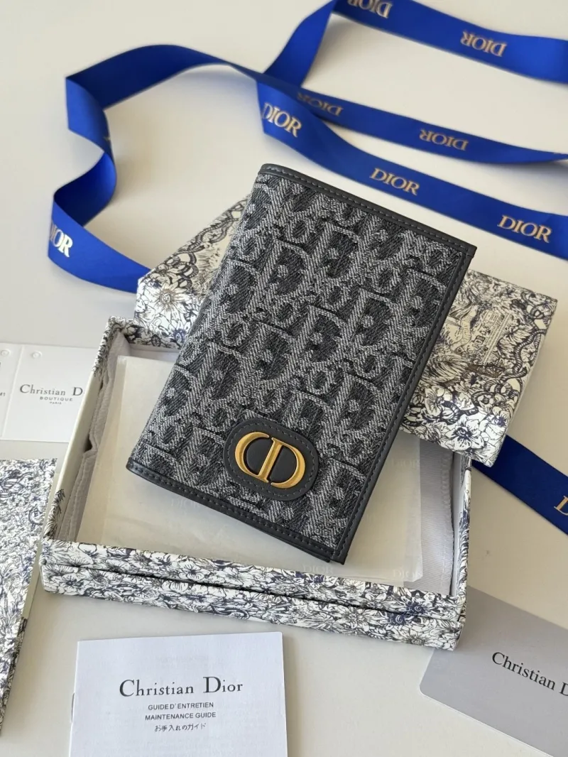 Alternative view of Dior Wallet-162