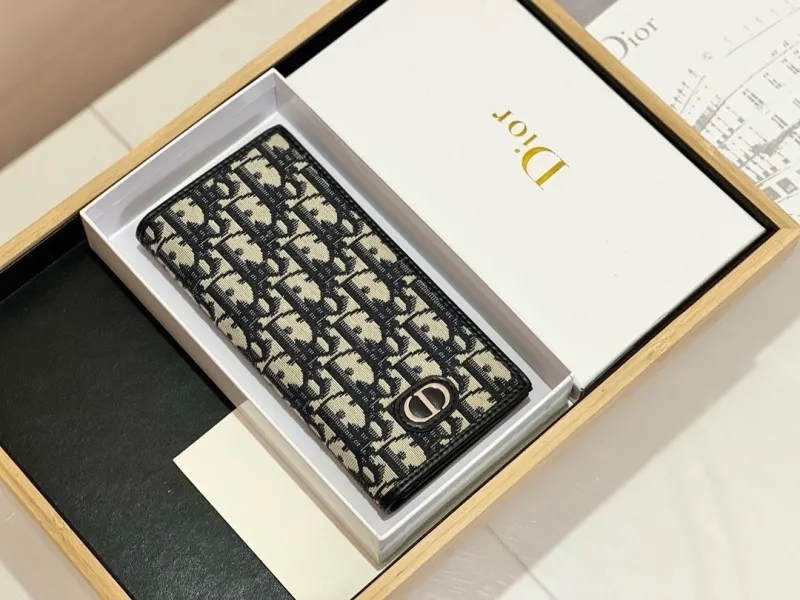 Alternative view of Dior Wallet-183