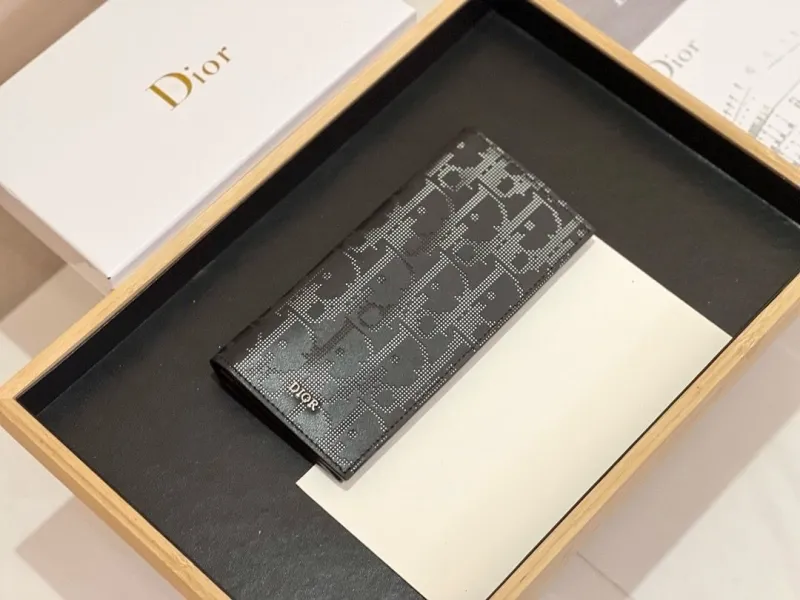 Alternative view of Dior Wallet-184